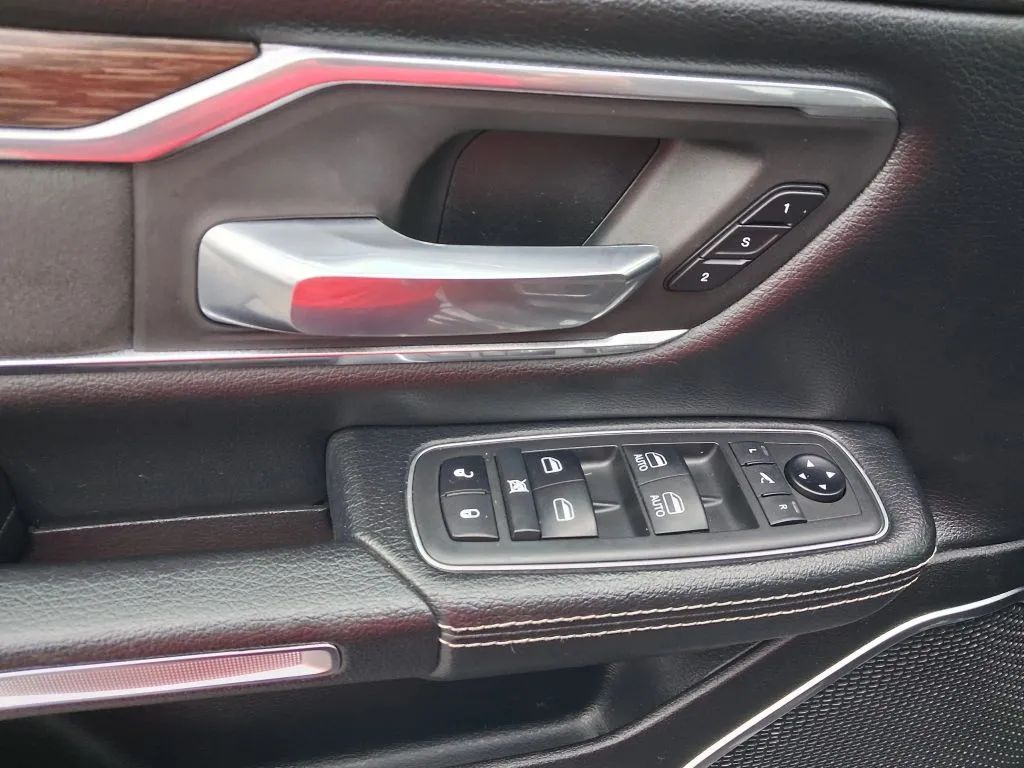 Ram 1500 photo 17