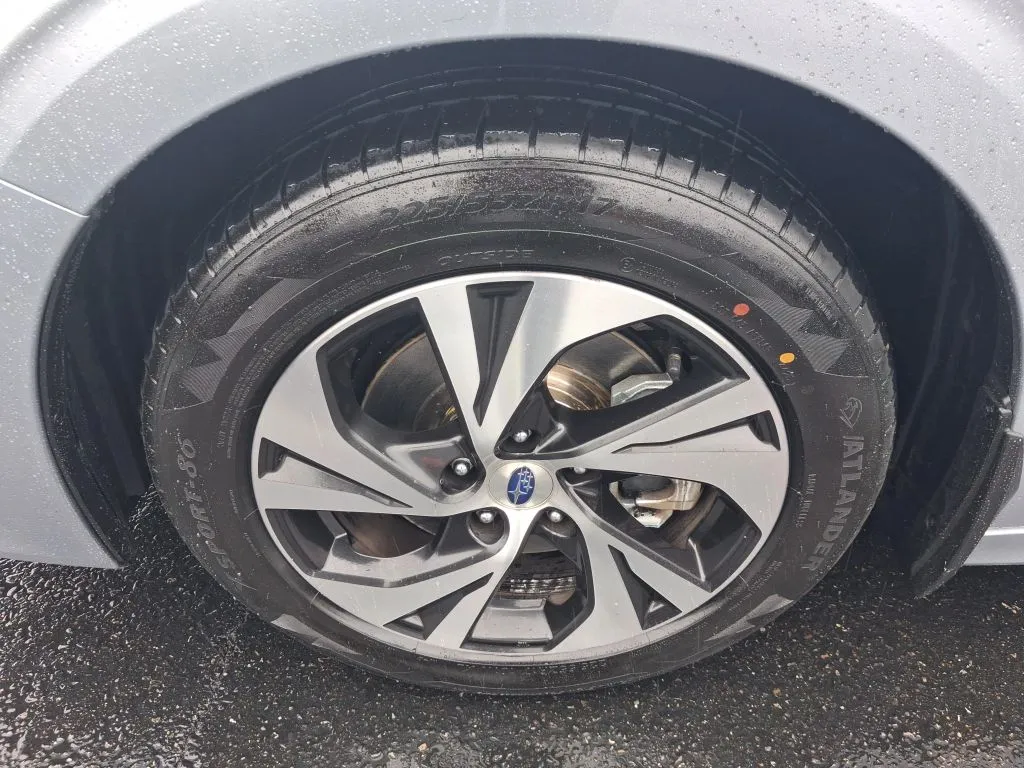 Subaru Legacy photo 23