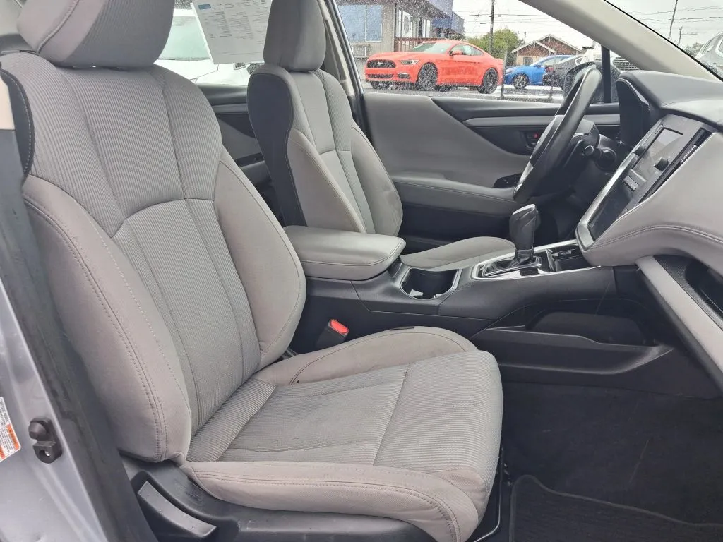 Subaru Legacy photo 12