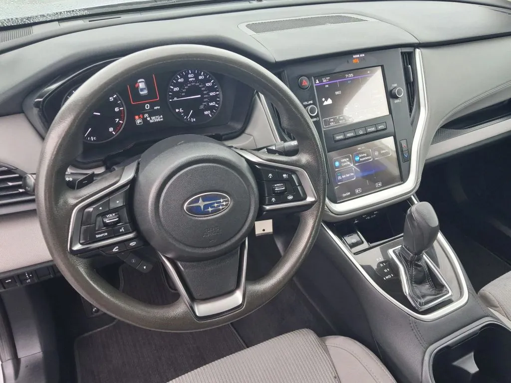 Subaru Legacy photo 17
