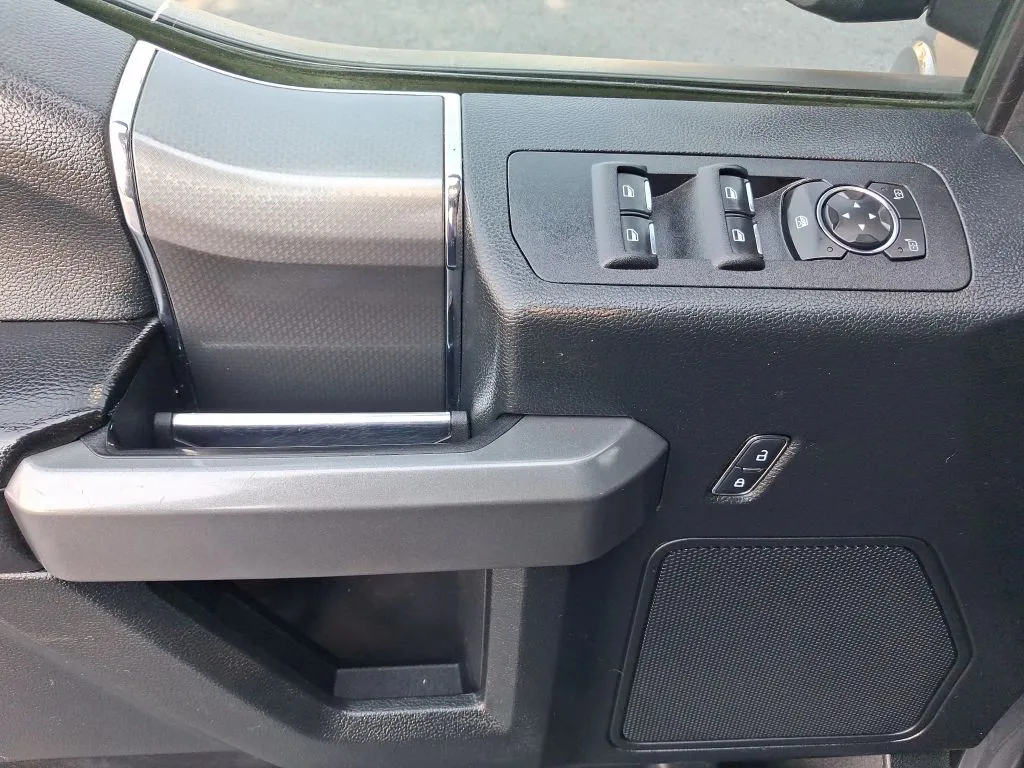 Ford F-150 photo 16
