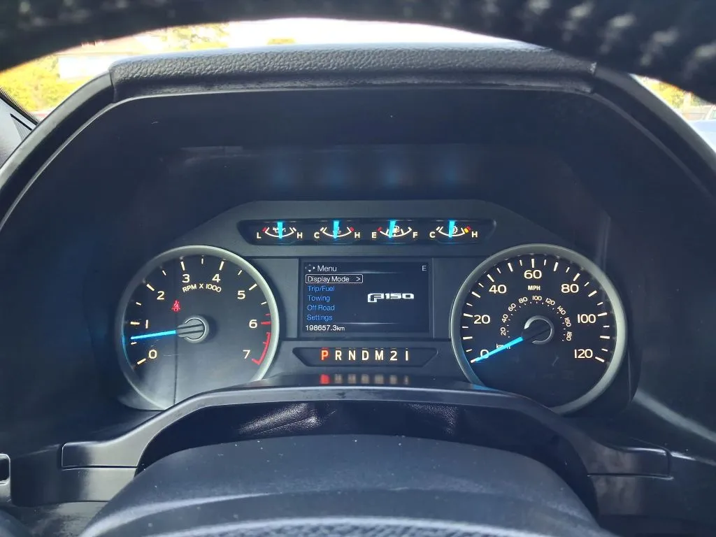 Ford F-150 photo 12