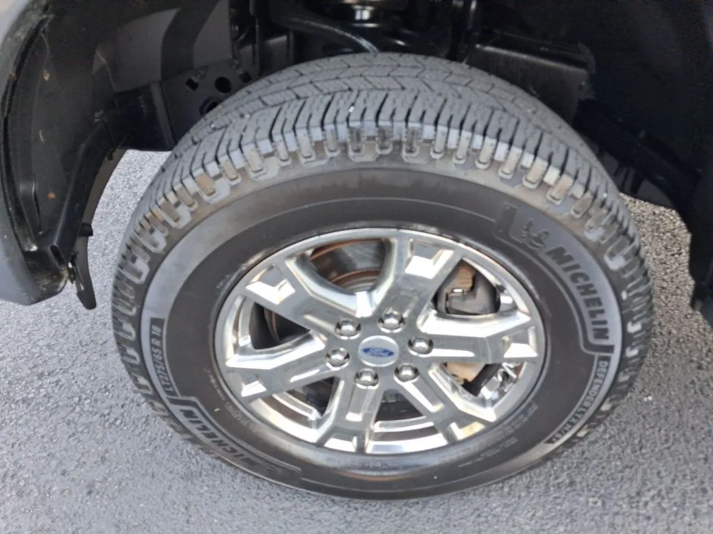 Ford F-150 photo 25