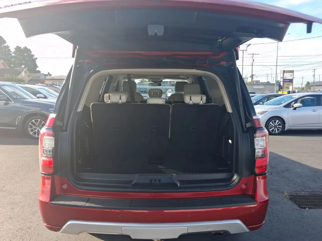Ford Expedition photo 9