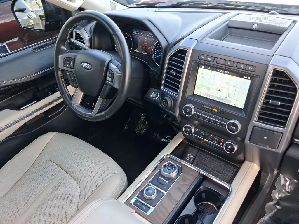 Ford Expedition photo 30