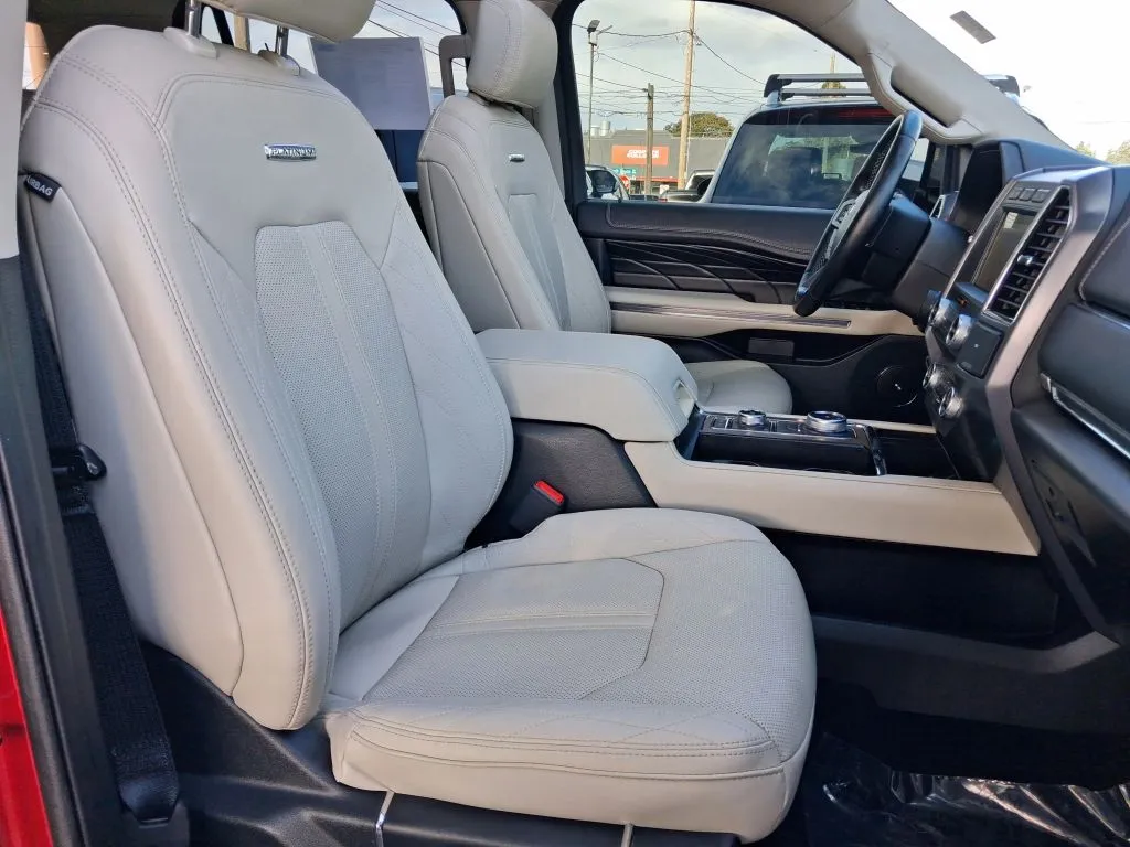 Ford Expedition photo 27