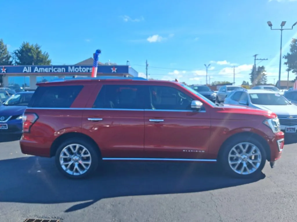 Ford Expedition photo 8