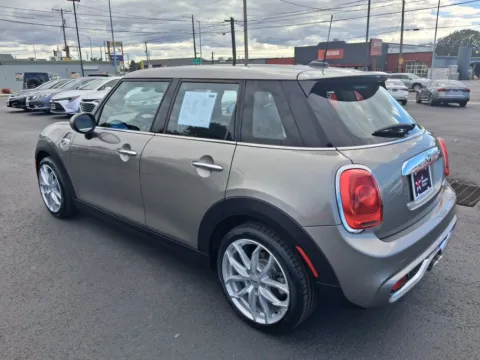 More photos of 2016 MINI Hardtop 4 Door Cooper S Hatchback 4D at All American Motors, WA