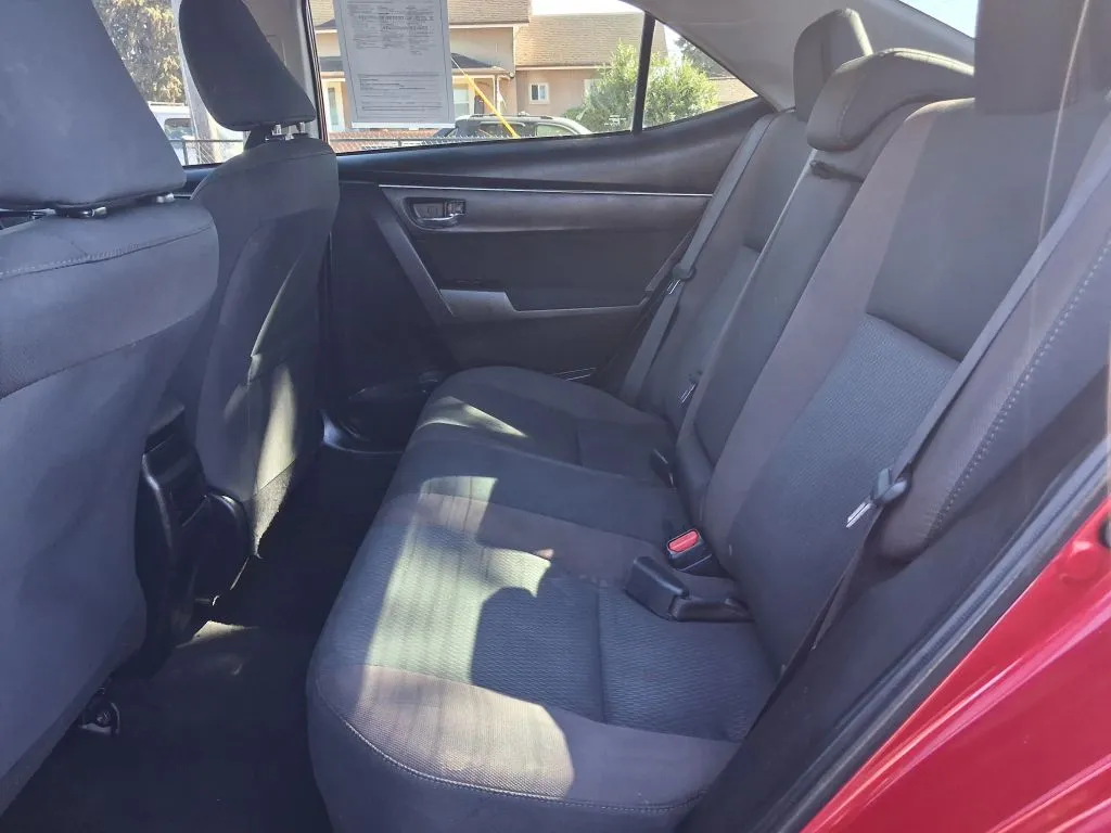 Toyota Corolla photo 19