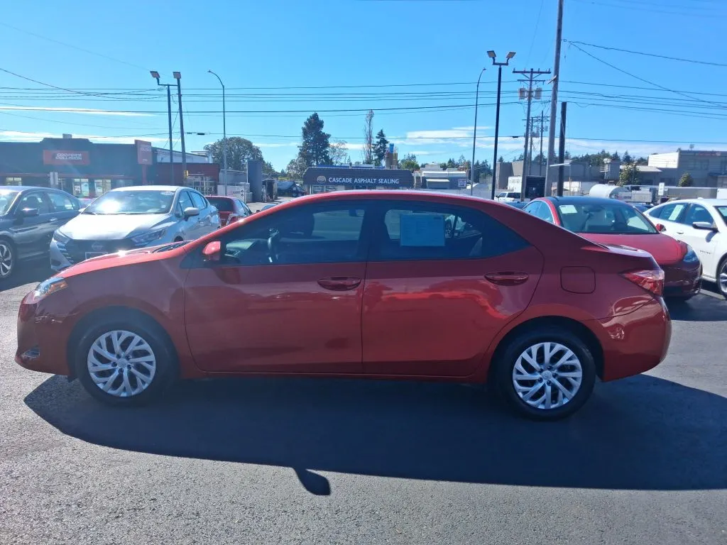 Toyota Corolla photo 4