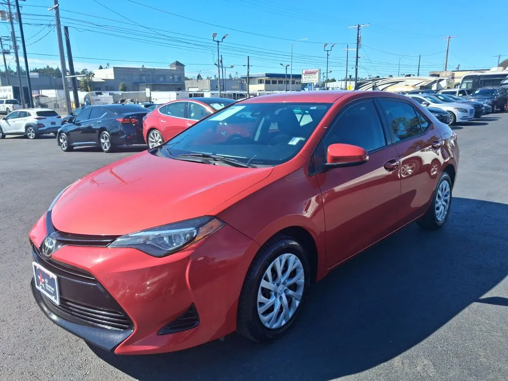 Toyota Corolla photo 3