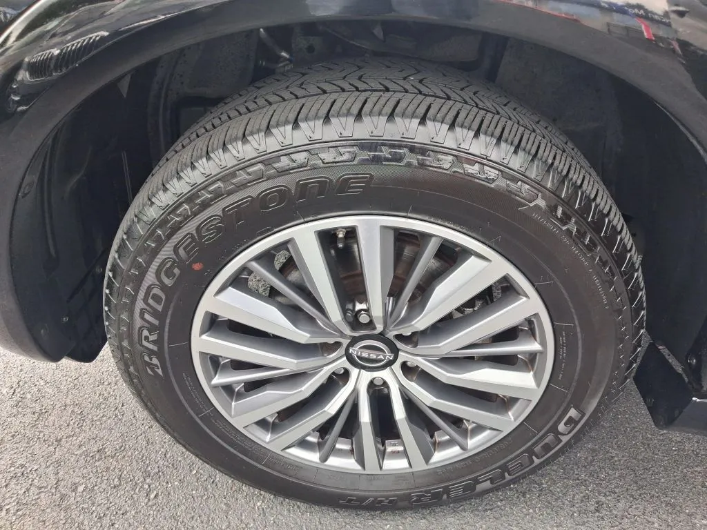 Nissan Armada photo 29