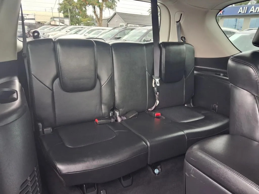 Nissan Armada photo 16