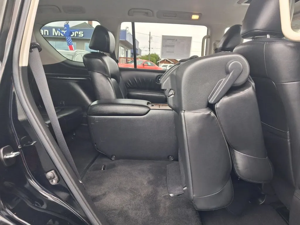 Nissan Armada photo 17