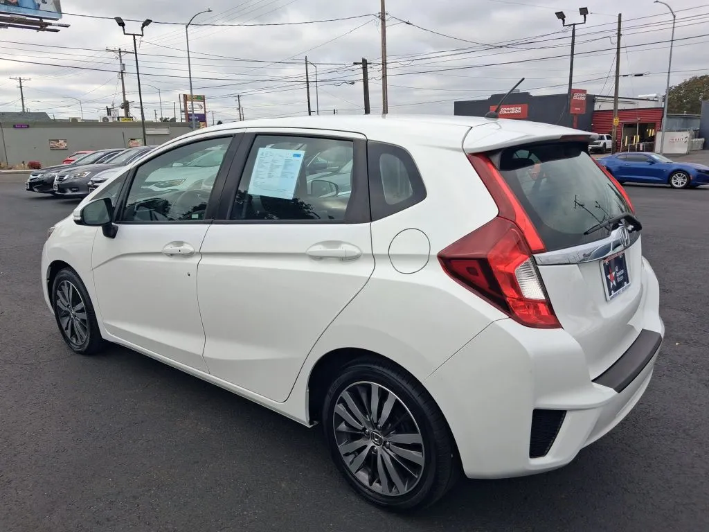 Honda Fit photo 5