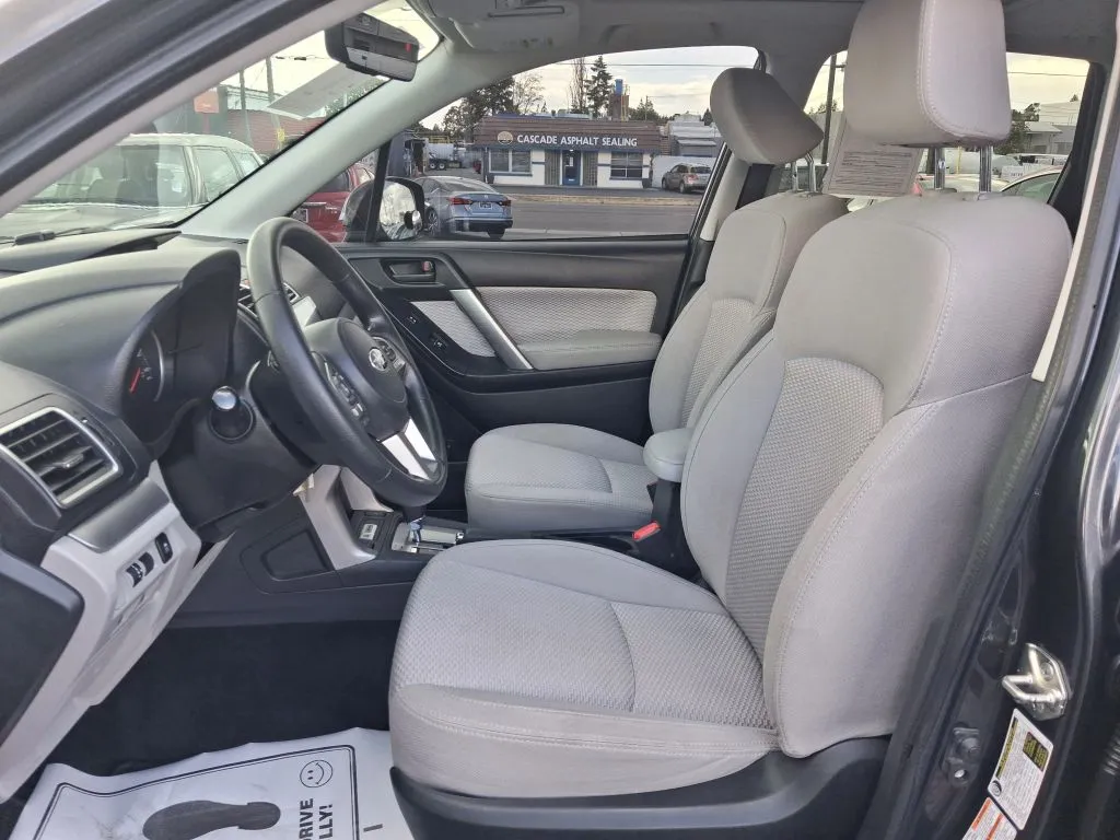 Subaru Forester photo 15