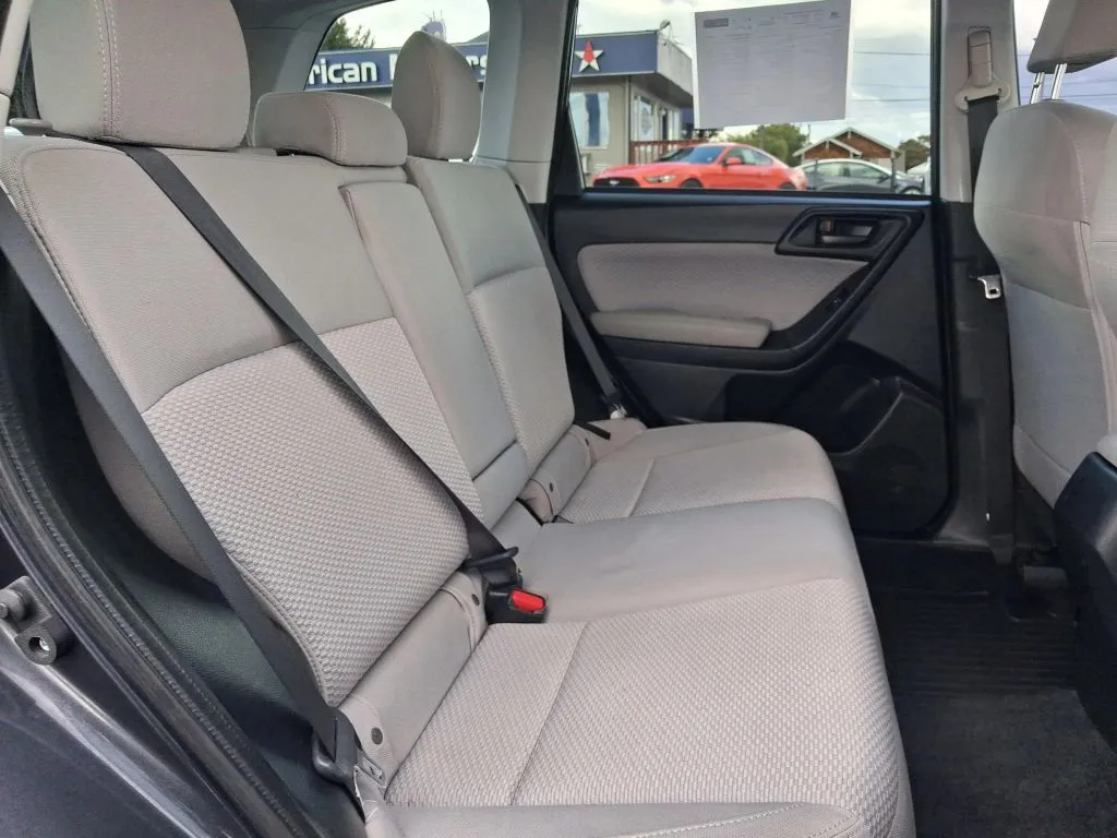 Subaru Forester photo 12