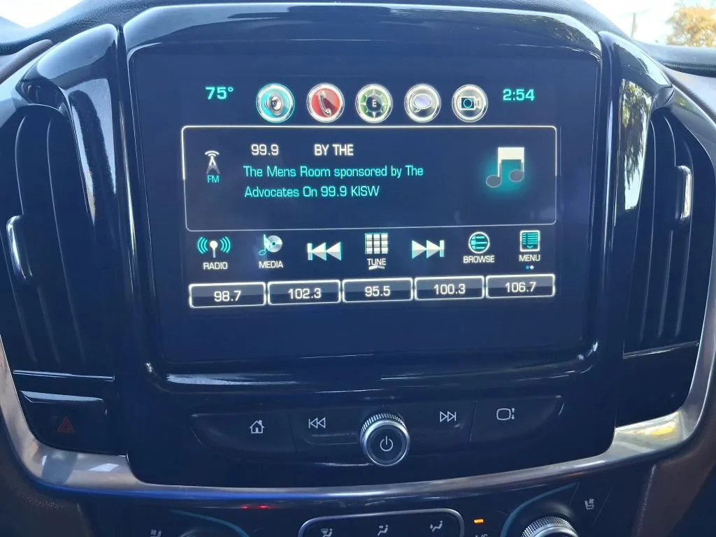 Chevrolet Traverse photo 11