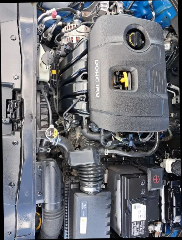 Hyundai Elantra photo 17