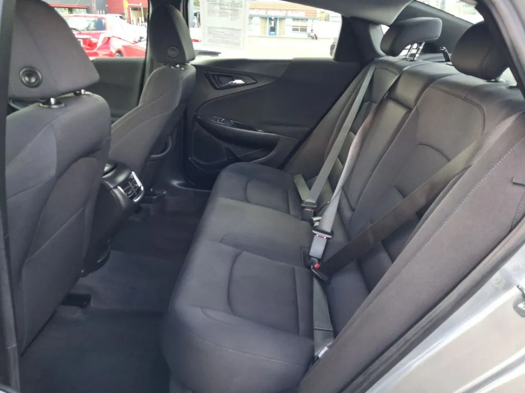 Chevrolet Malibu photo 17