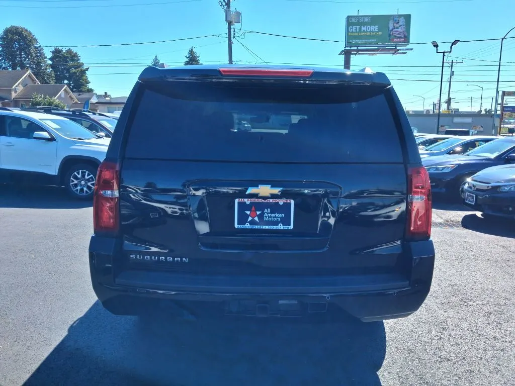 Chevrolet Suburban photo 6