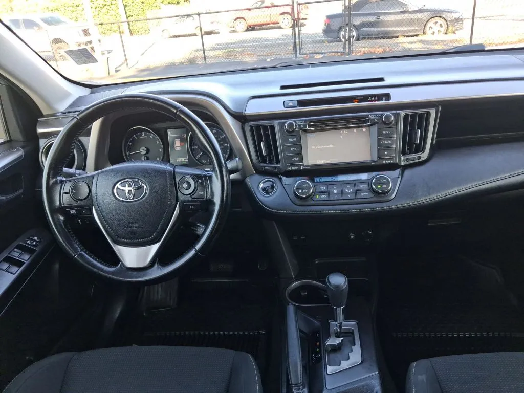 Toyota RAV4 photo 19