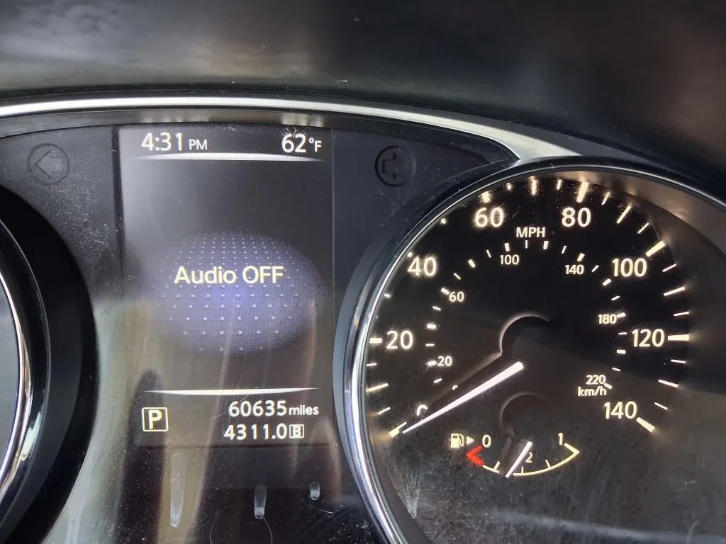 Nissan Rogue photo 10