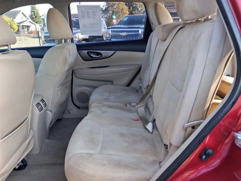Nissan Rogue photo 20