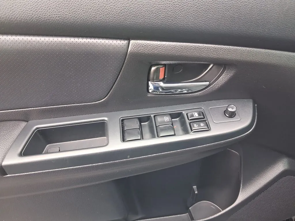 Subaru XV CrossTrek photo 16