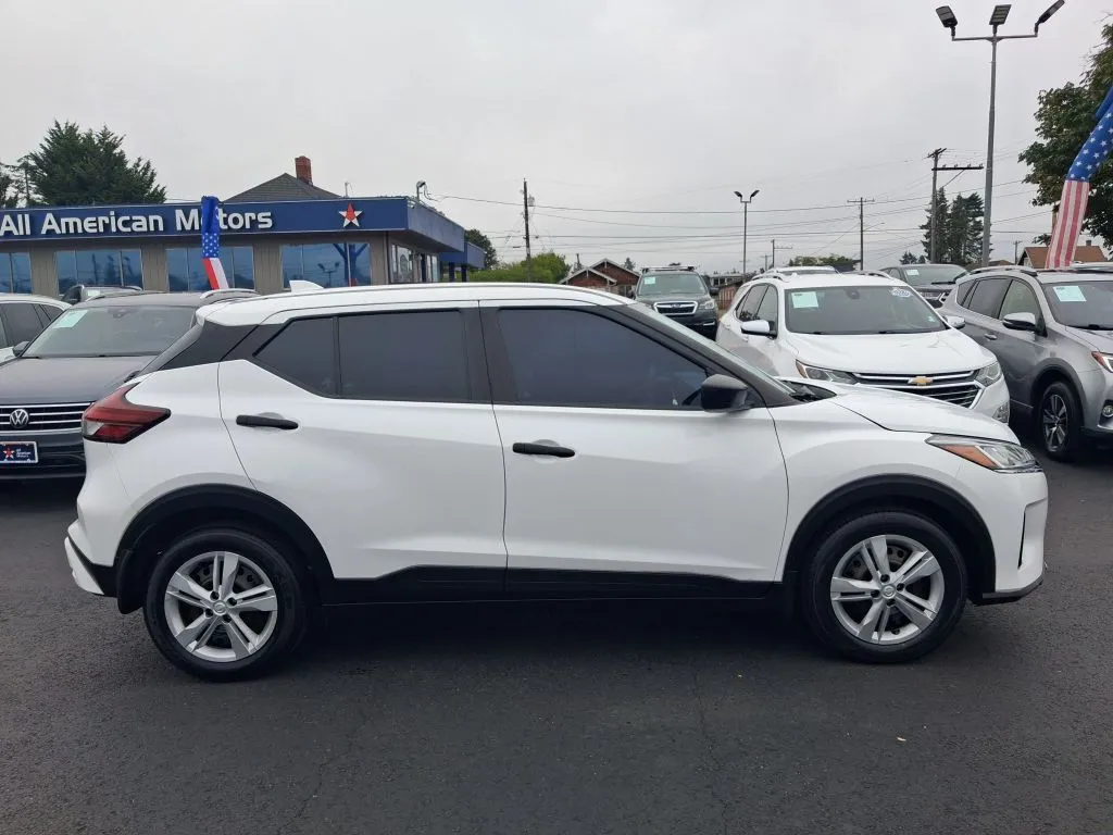 Nissan Kicks photo 8