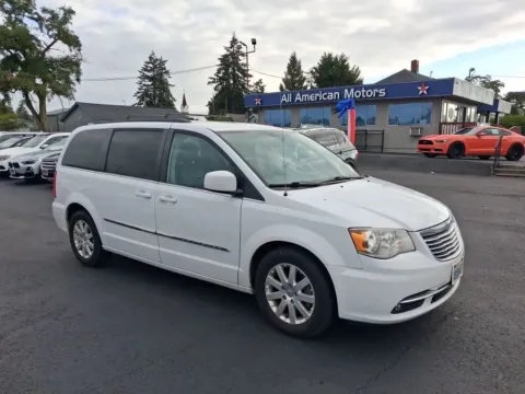 2016 Chrysler Town & Country Touring Minivan 4D for sale in Tacoma, WA