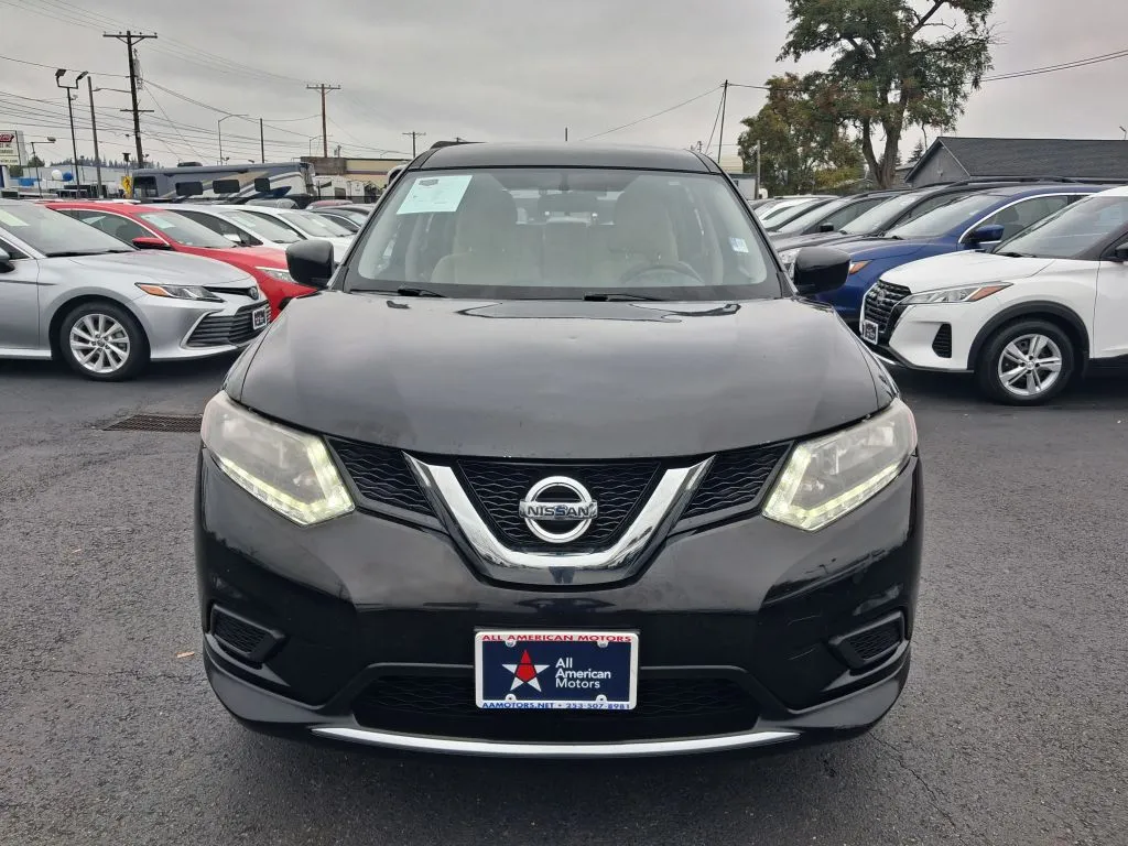 Nissan Rogue photo 2
