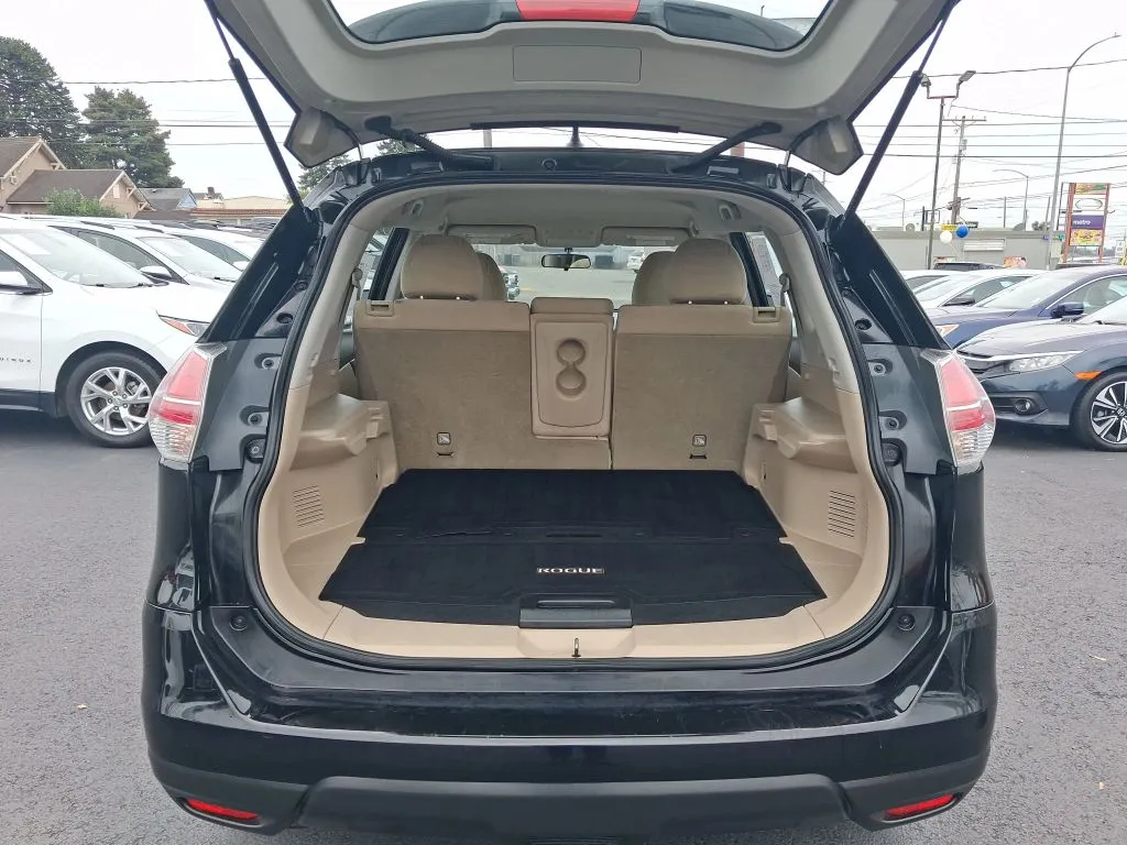 Nissan Rogue photo 13