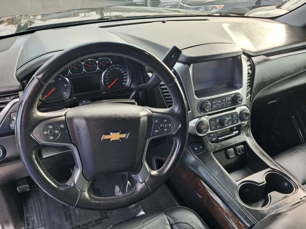 Chevrolet Tahoe photo 19
