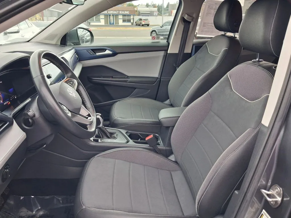 Volkswagen Taos photo 16