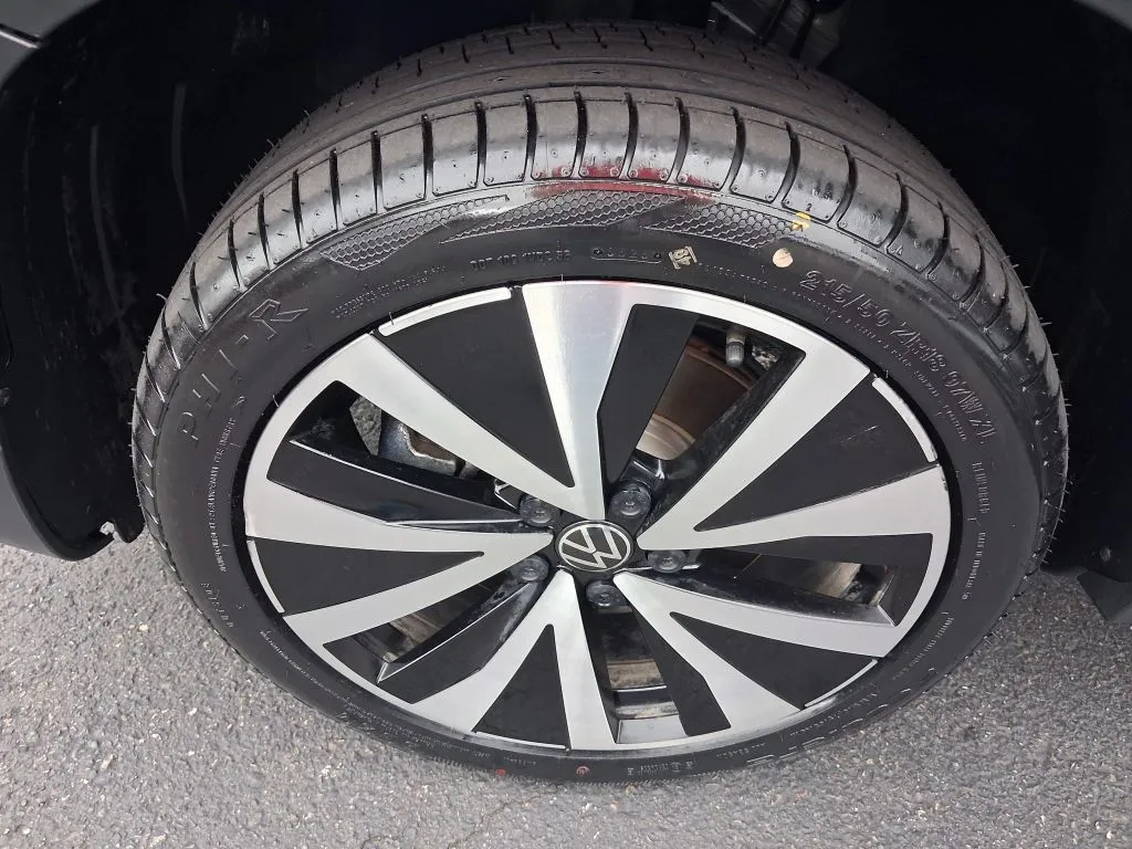 Volkswagen Taos photo 25