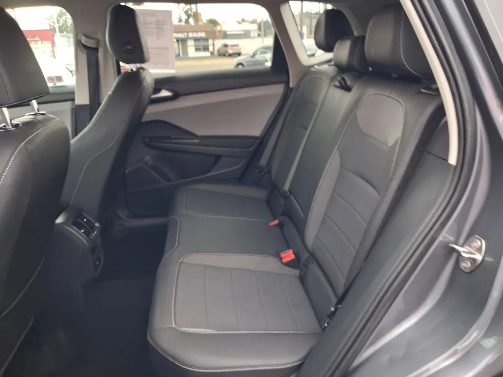 Volkswagen Taos photo 17