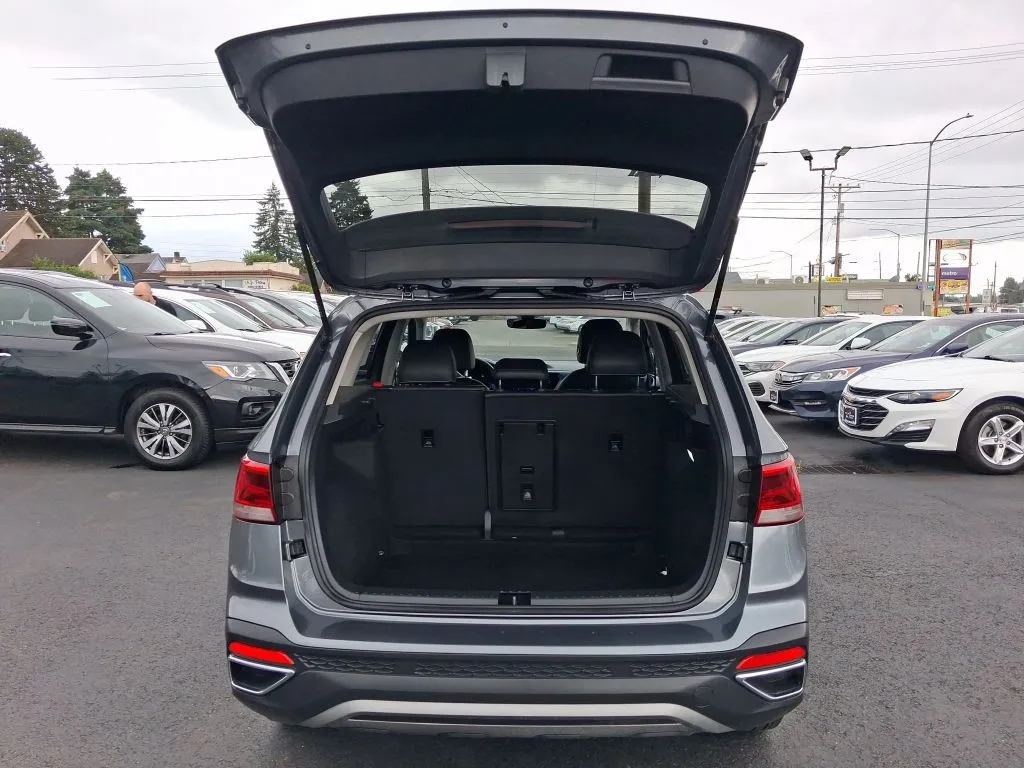 Volkswagen Taos photo 12