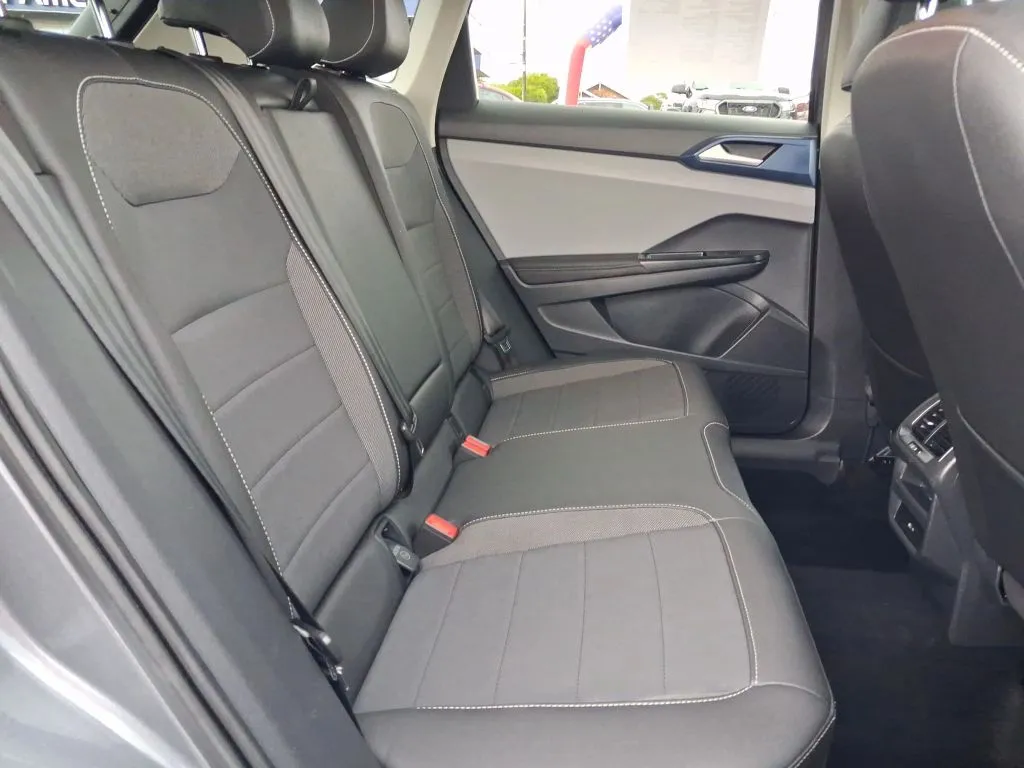 Volkswagen Taos photo 15