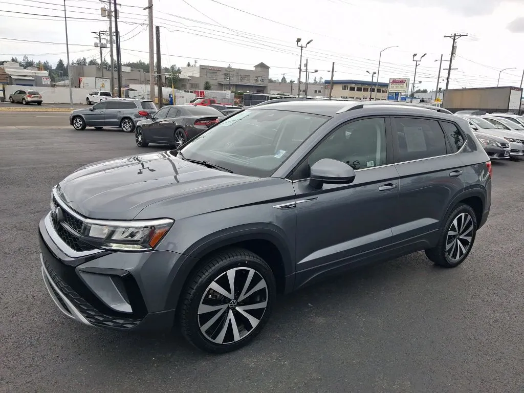 Volkswagen Taos photo 7