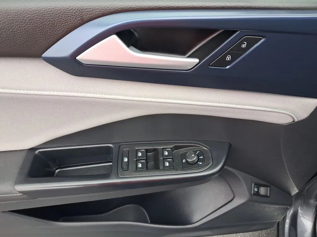 Volkswagen Taos photo 19