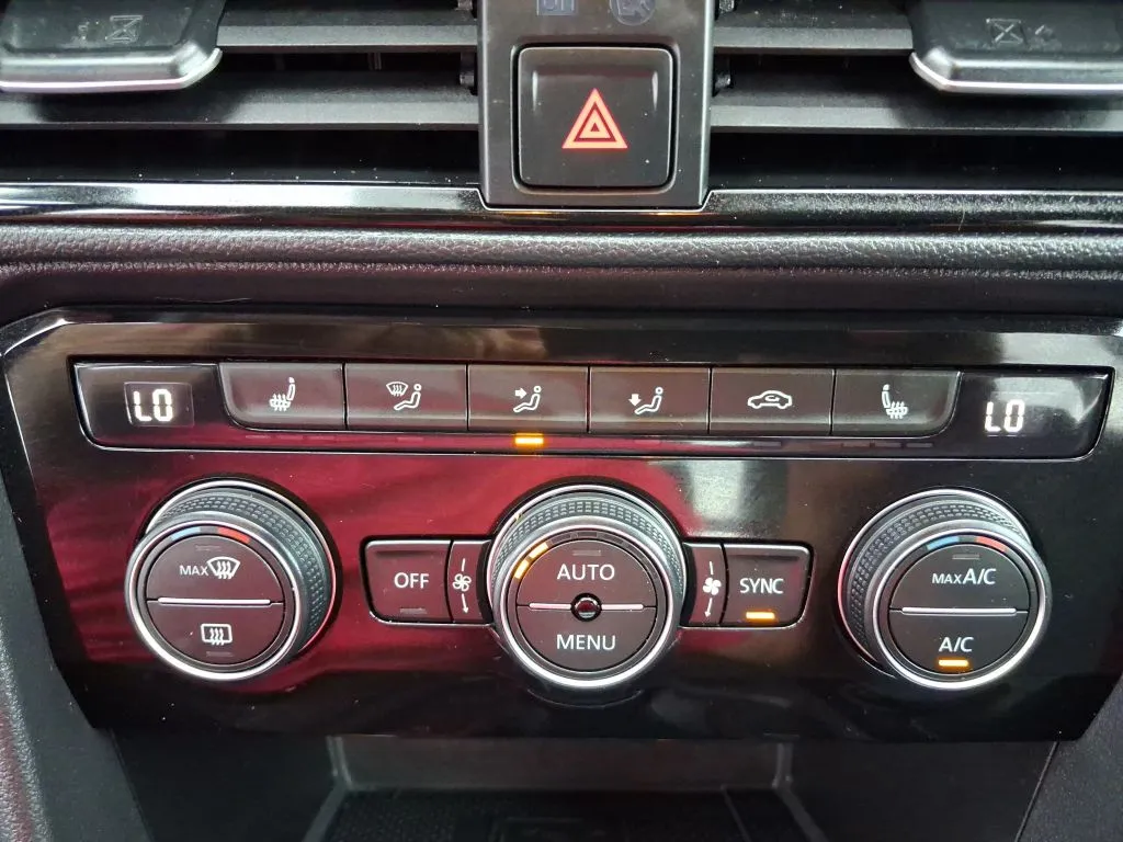 Volkswagen Taos photo 21