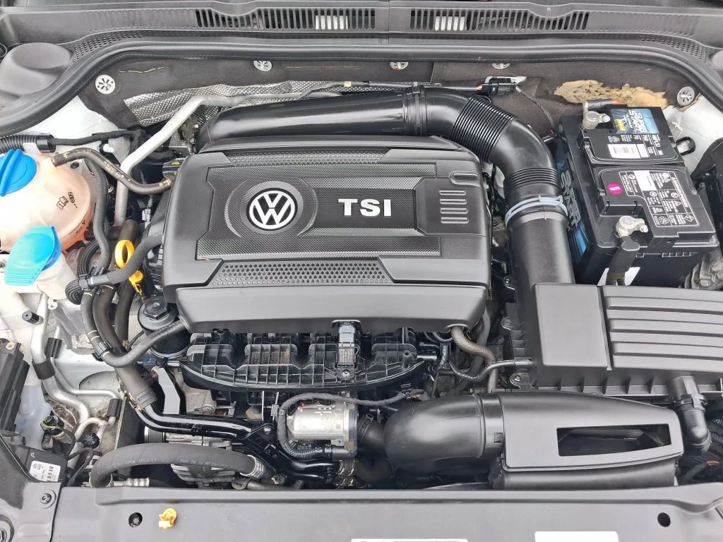 Volkswagen Jetta photo 24