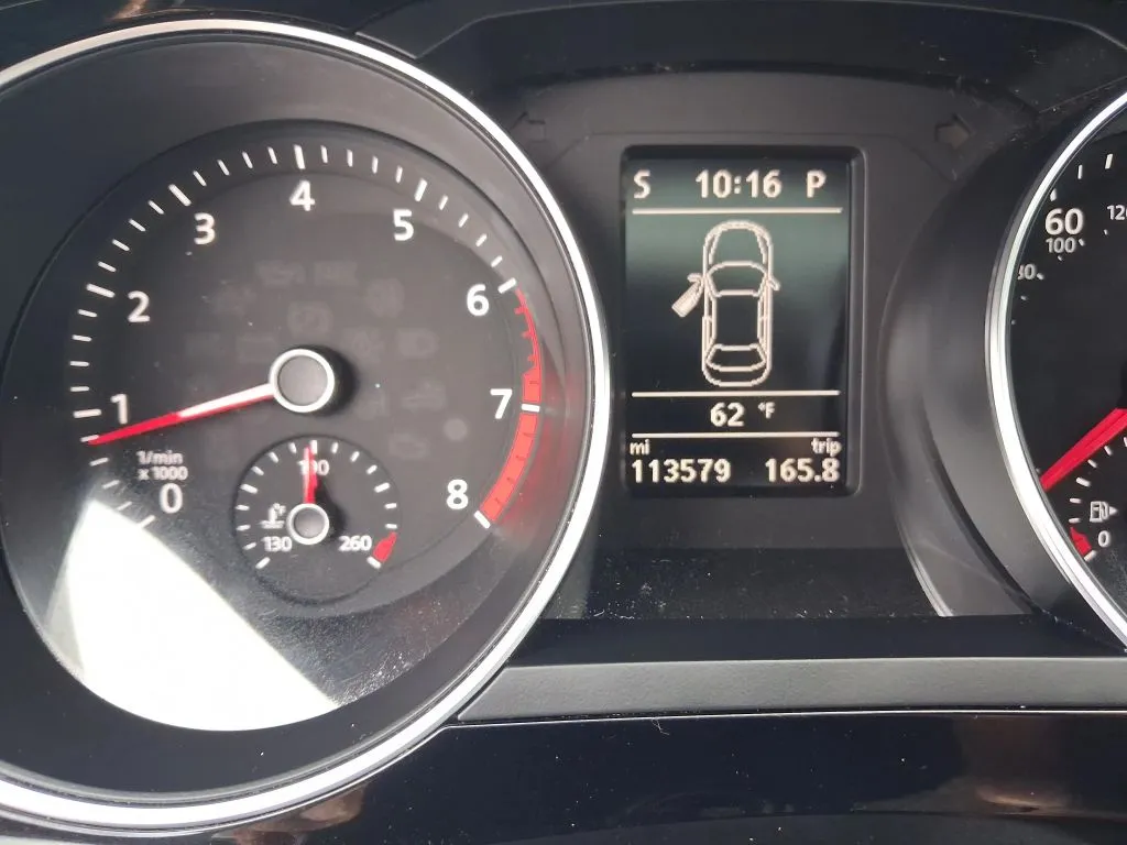 Volkswagen Jetta photo 22