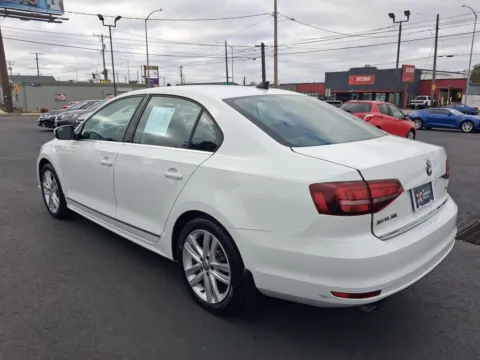 More photos of 2017 Volkswagen Jetta 1.8T SEL Premium Sedan 4D at All American Motors, WA