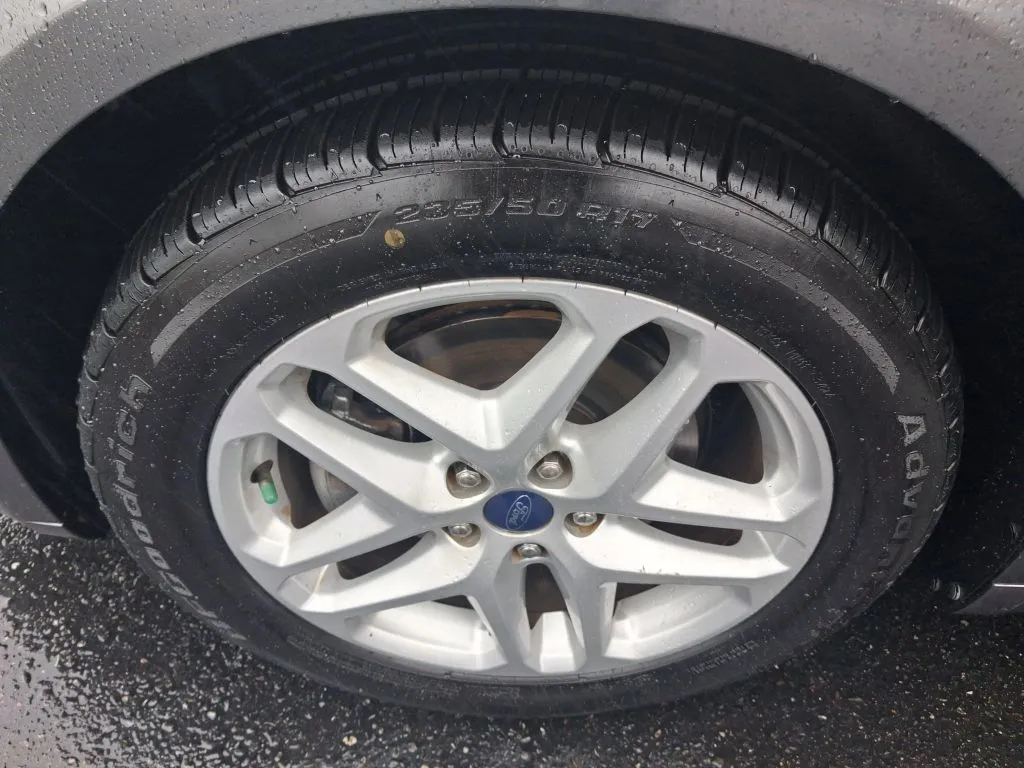 Ford Fusion photo 18