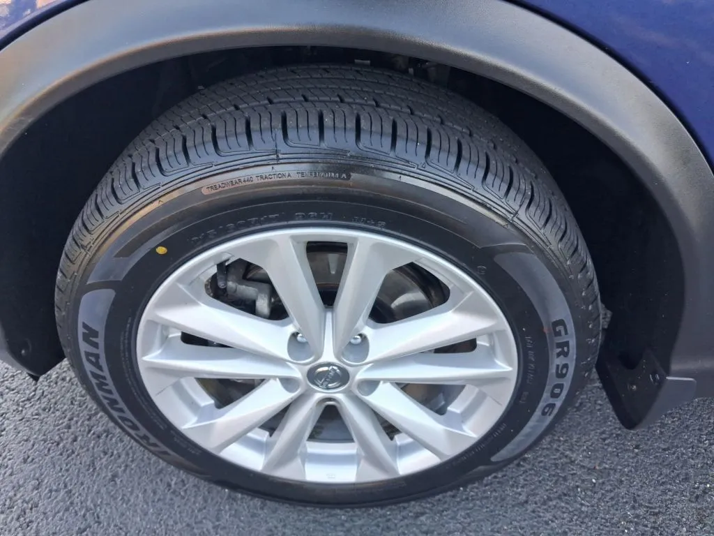 Nissan Rogue Sport photo 22