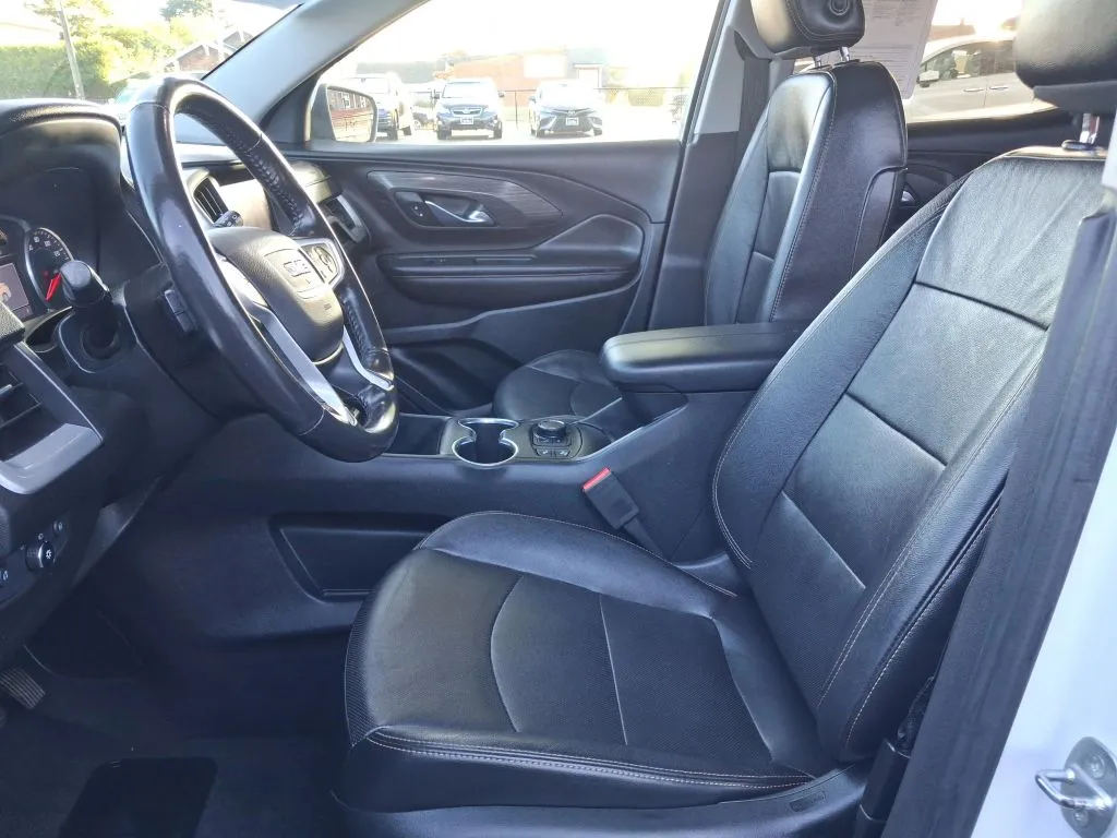 GMC Terrain photo 18