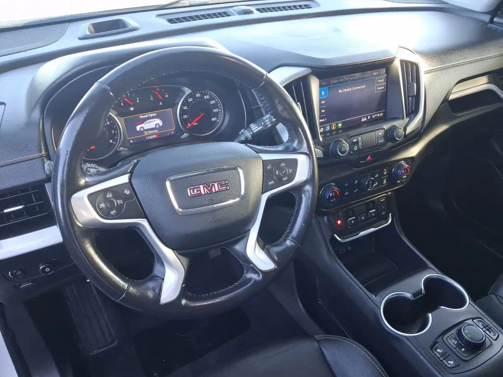 GMC Terrain photo 16