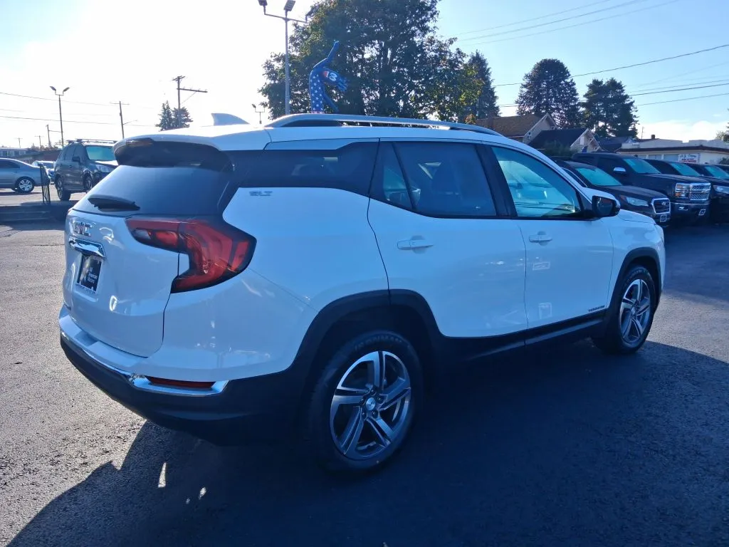 GMC Terrain photo 10
